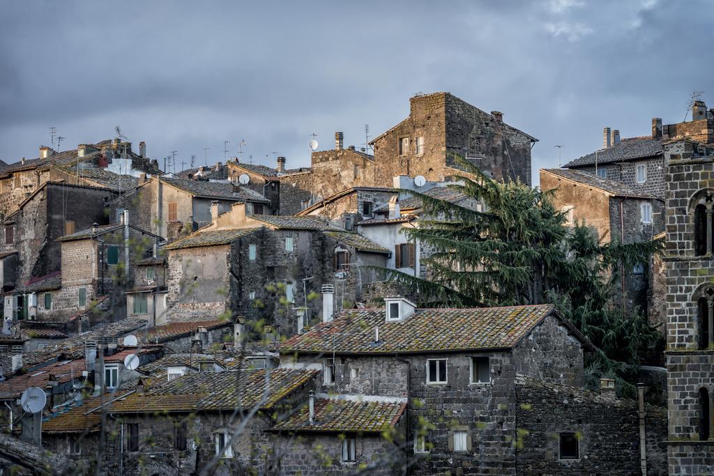 La Canonica Dei Fiori - Anna Fendi * Ronciglione (Viterbo)